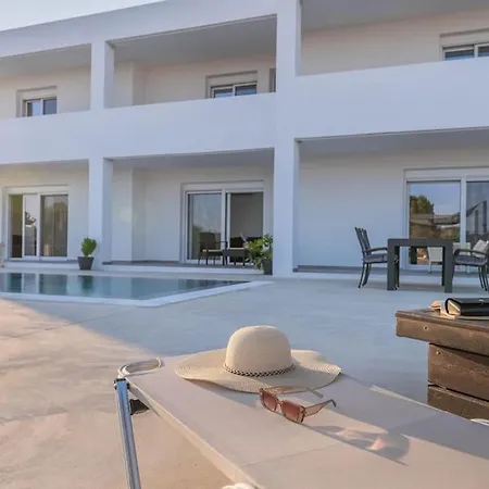 فيلة Vigla كوتاري