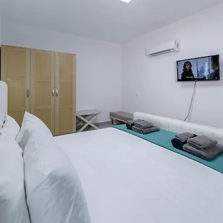 Vigla Villa *
